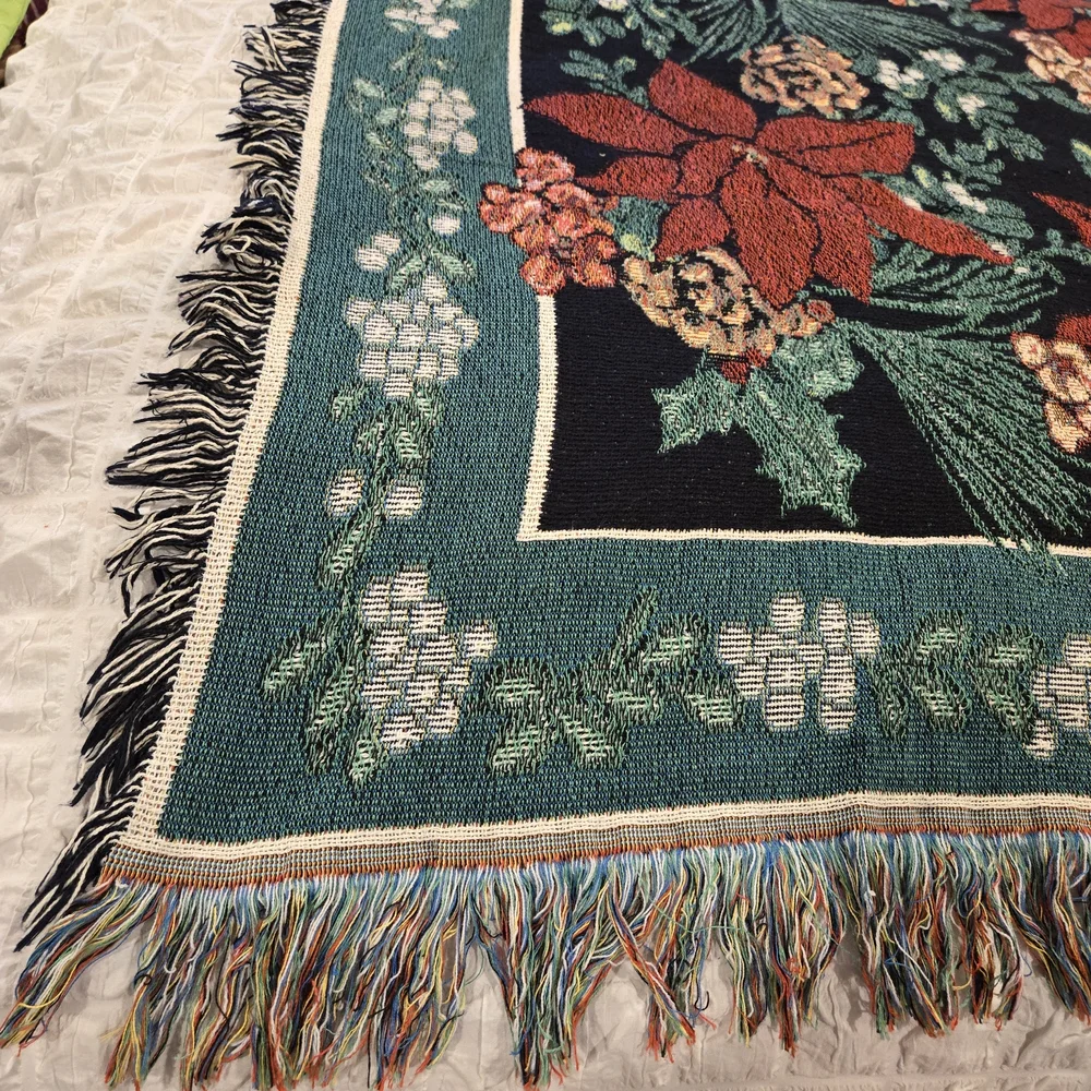Festive Vintage Holiday Throw Blanket – Poinsettia & Pine – 60